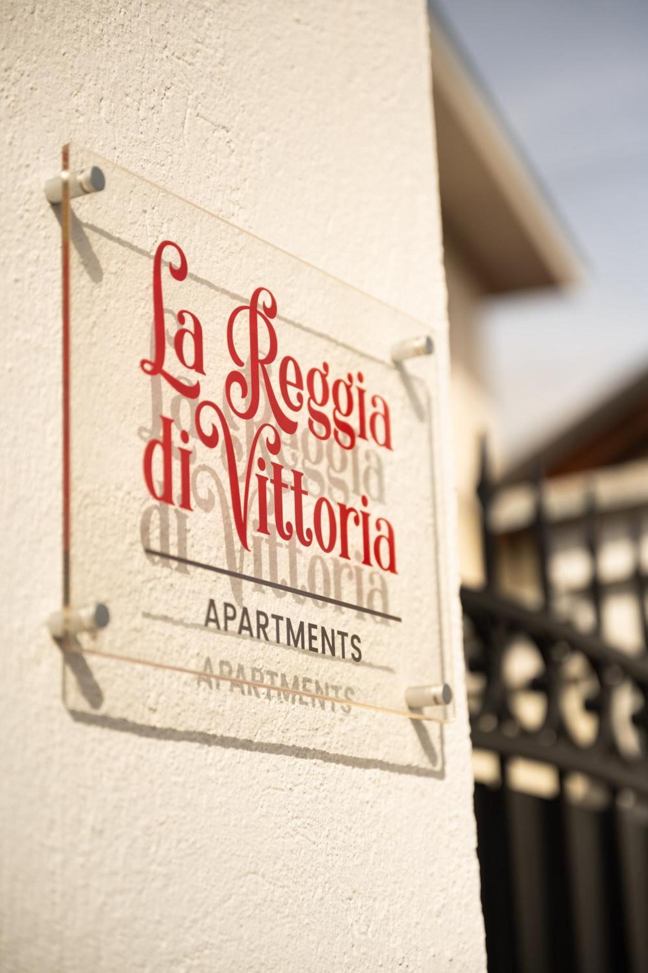 La Reggia Di Vittoria Appartement Venaria Reale Buitenkant foto